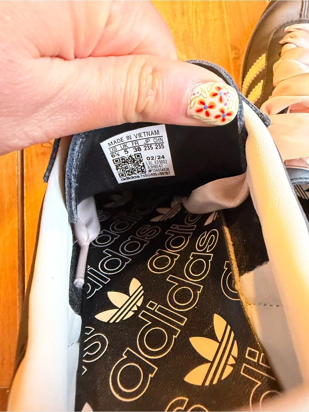 adidas Samba black wonder quartz Sneakers with Pink Ribbon Laces - Picture 7 of 7